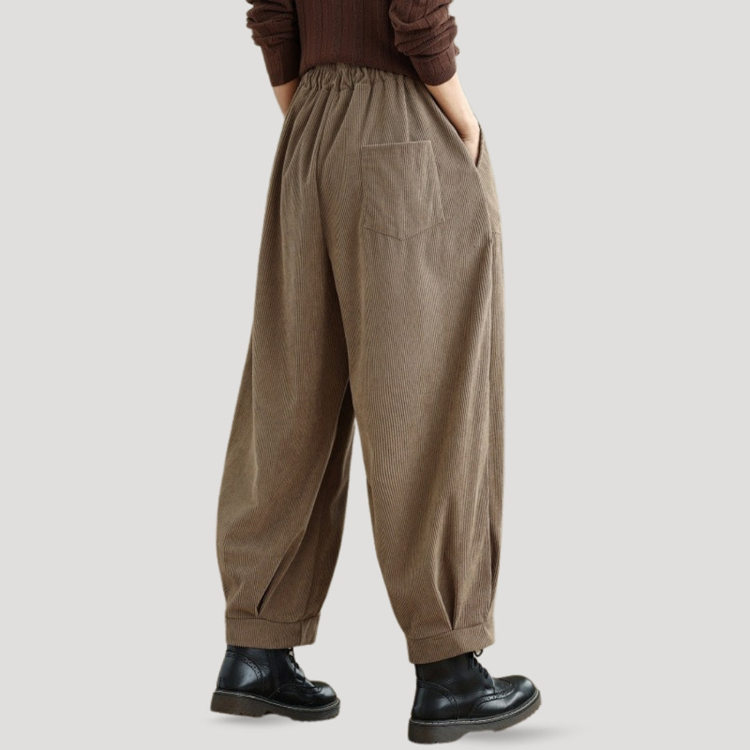 Women’s Corduroy Wide-Leg Trousers | High-Waisted Fit and Relaxed Style