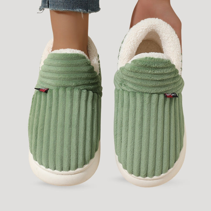 Women’s Cosy Fleece Slipper Boots | Warm, Soft and Easy to Wear