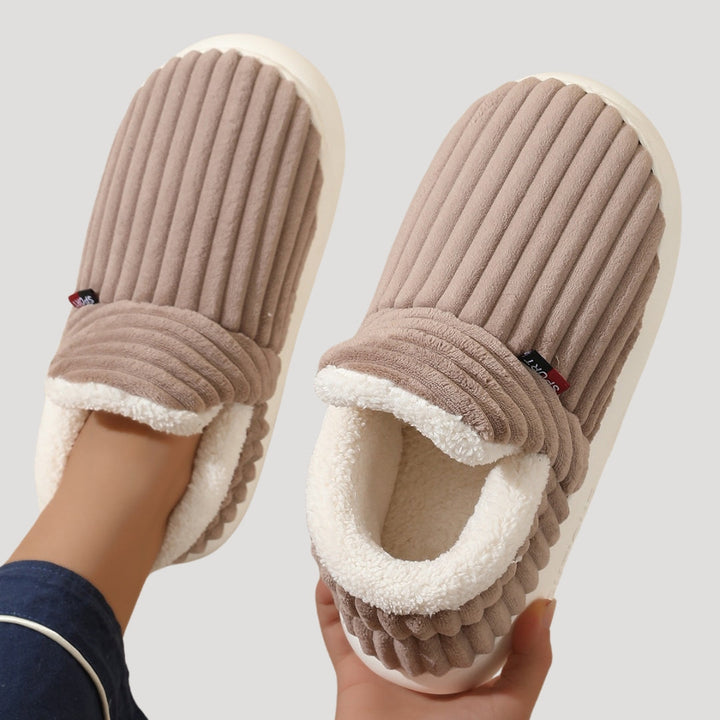 Women’s Cosy Fleece Slipper Boots | Warm, Soft and Easy to Wear