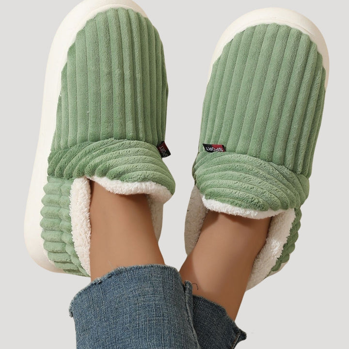 Women’s Cosy Fleece Slipper Boots | Warm, Soft and Easy to Wear