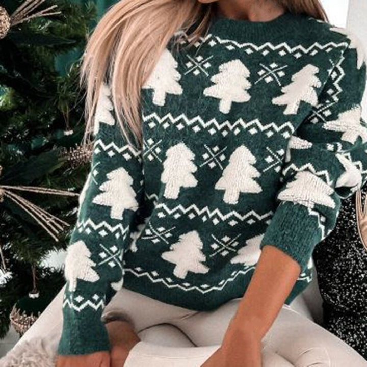 Women’s Christmas Tree Knit Jumper | Soft Texture and Festive Winter Pattern